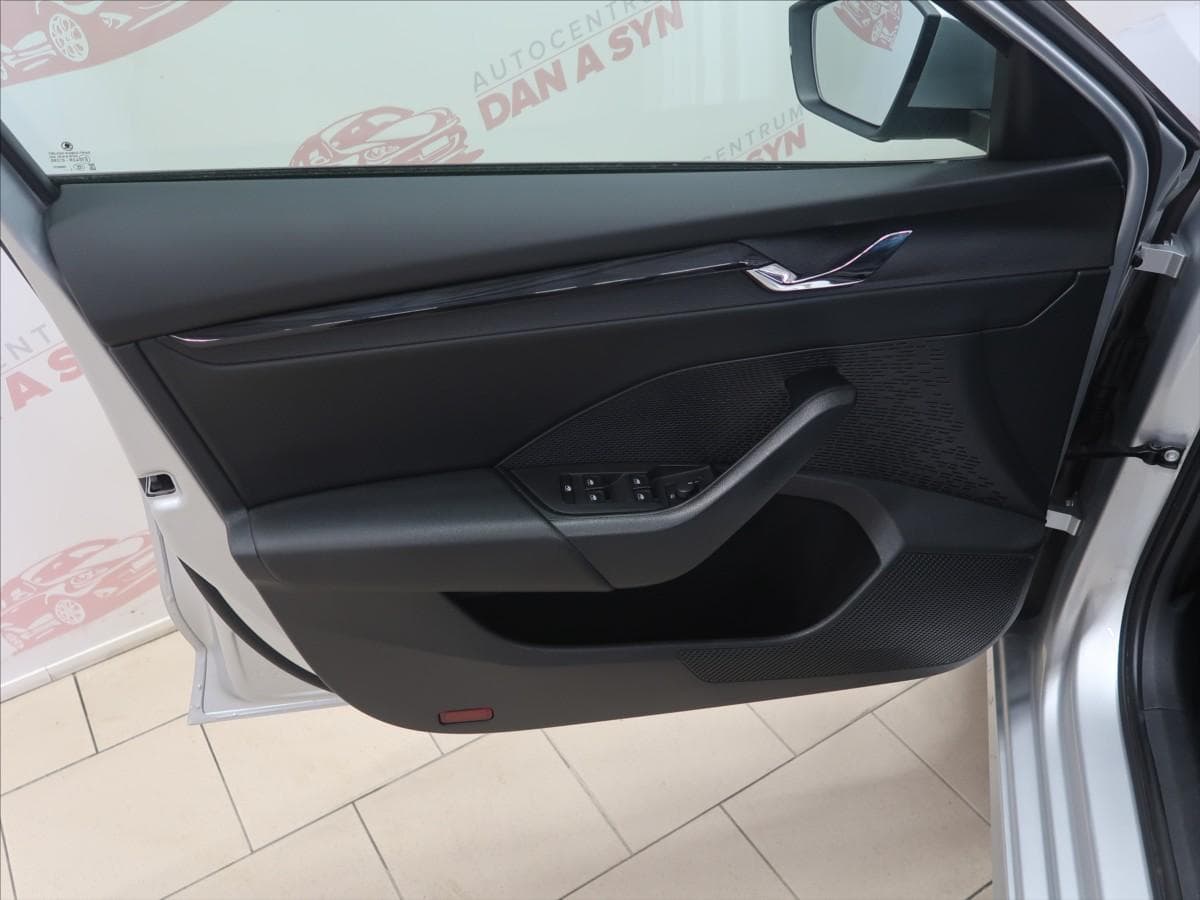 2022 Škoda OCTAVIA - 10