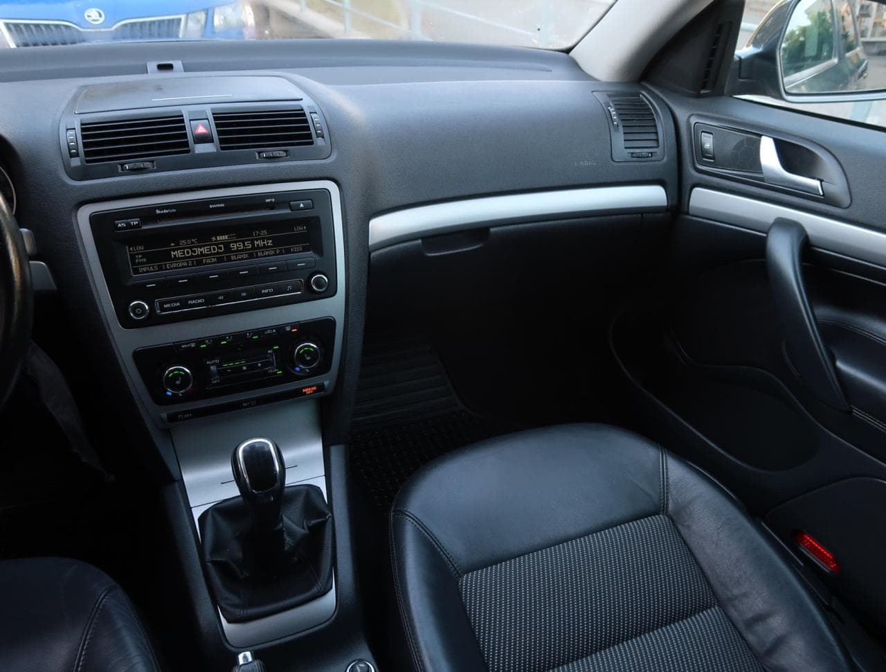 2011 Škoda OCTAVIA - 19