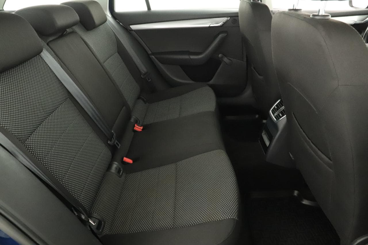 2014 Škoda OCTAVIA - 17