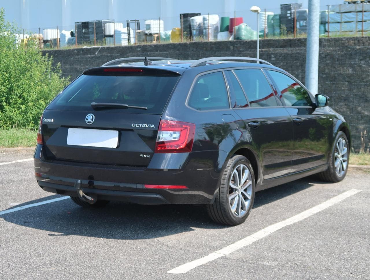 2017 Škoda OCTAVIA - 13