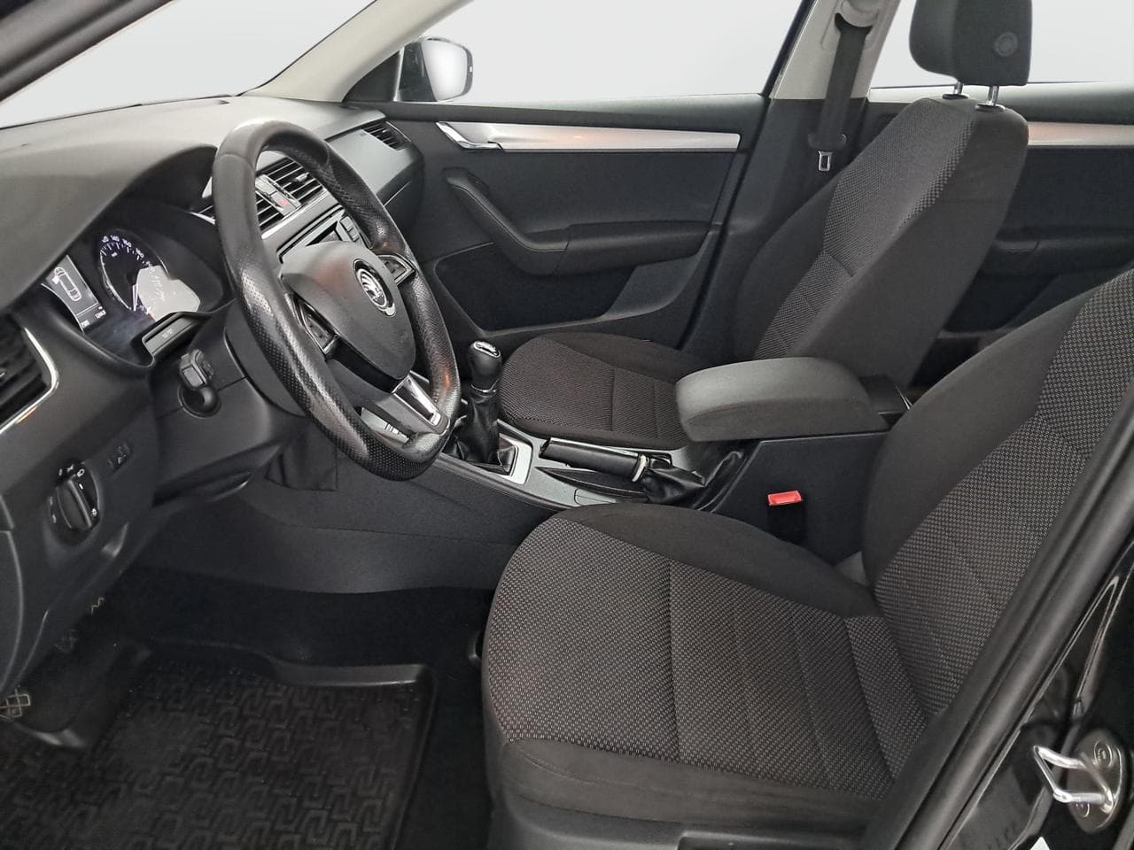 2014 Škoda OCTAVIA - 24