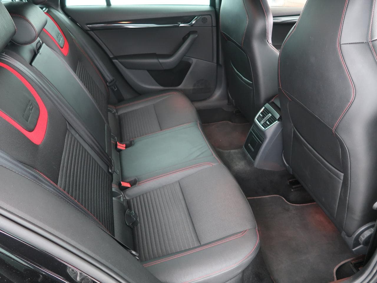 2015 Škoda OCTAVIA - 13