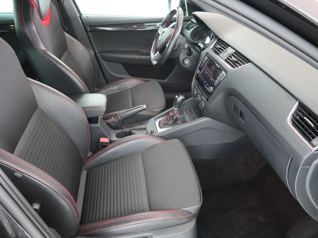 2015 Škoda OCTAVIA - 12