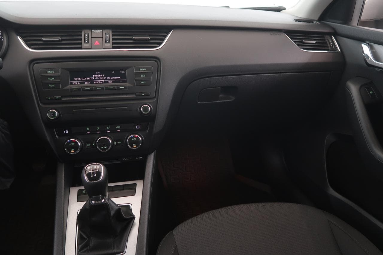 2014 Škoda OCTAVIA - 11