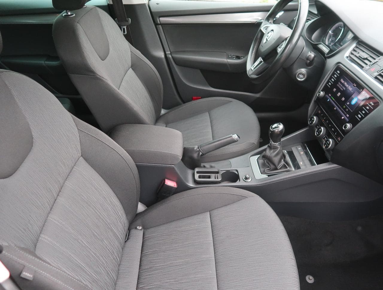 2017 Škoda OCTAVIA - 12