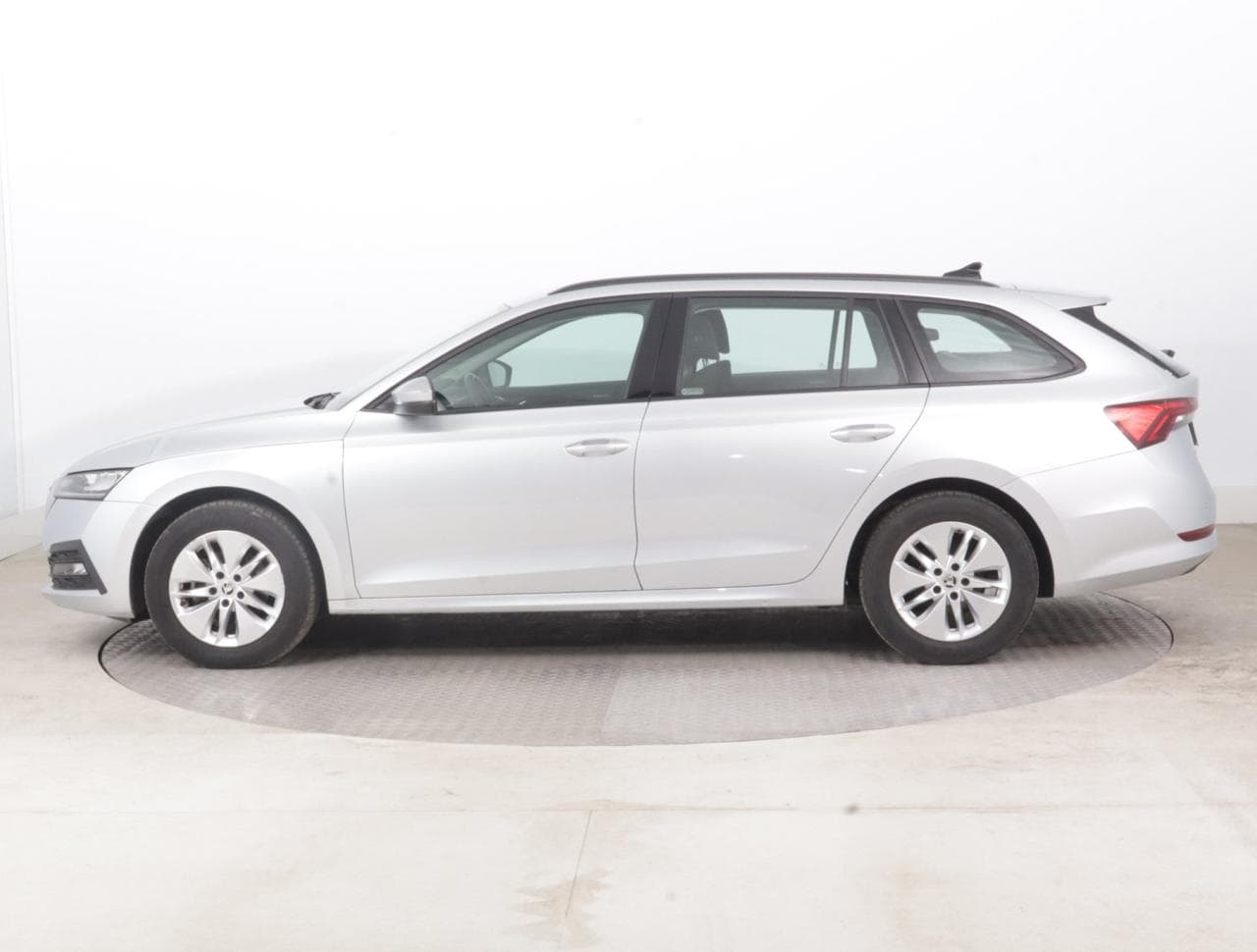 2023 Škoda OCTAVIA - 4
