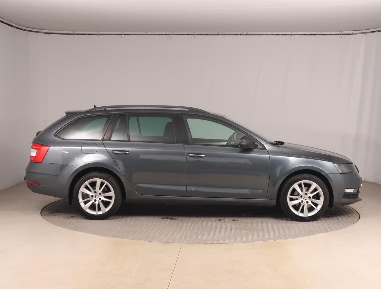 2017 Škoda OCTAVIA - 8