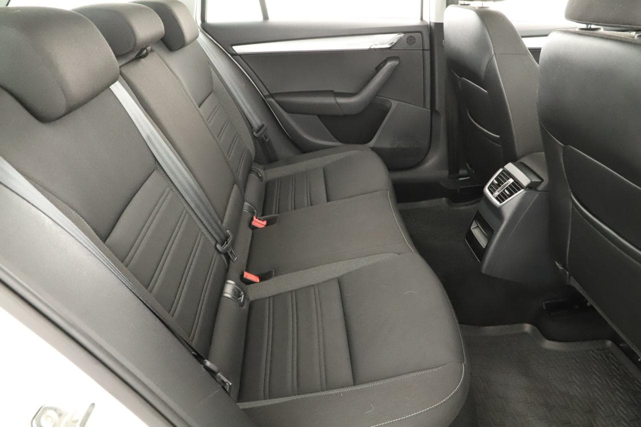 2017 Škoda OCTAVIA - 11