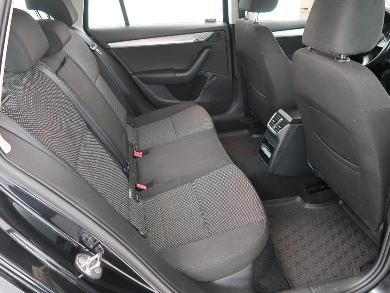 2014 Škoda OCTAVIA - 13