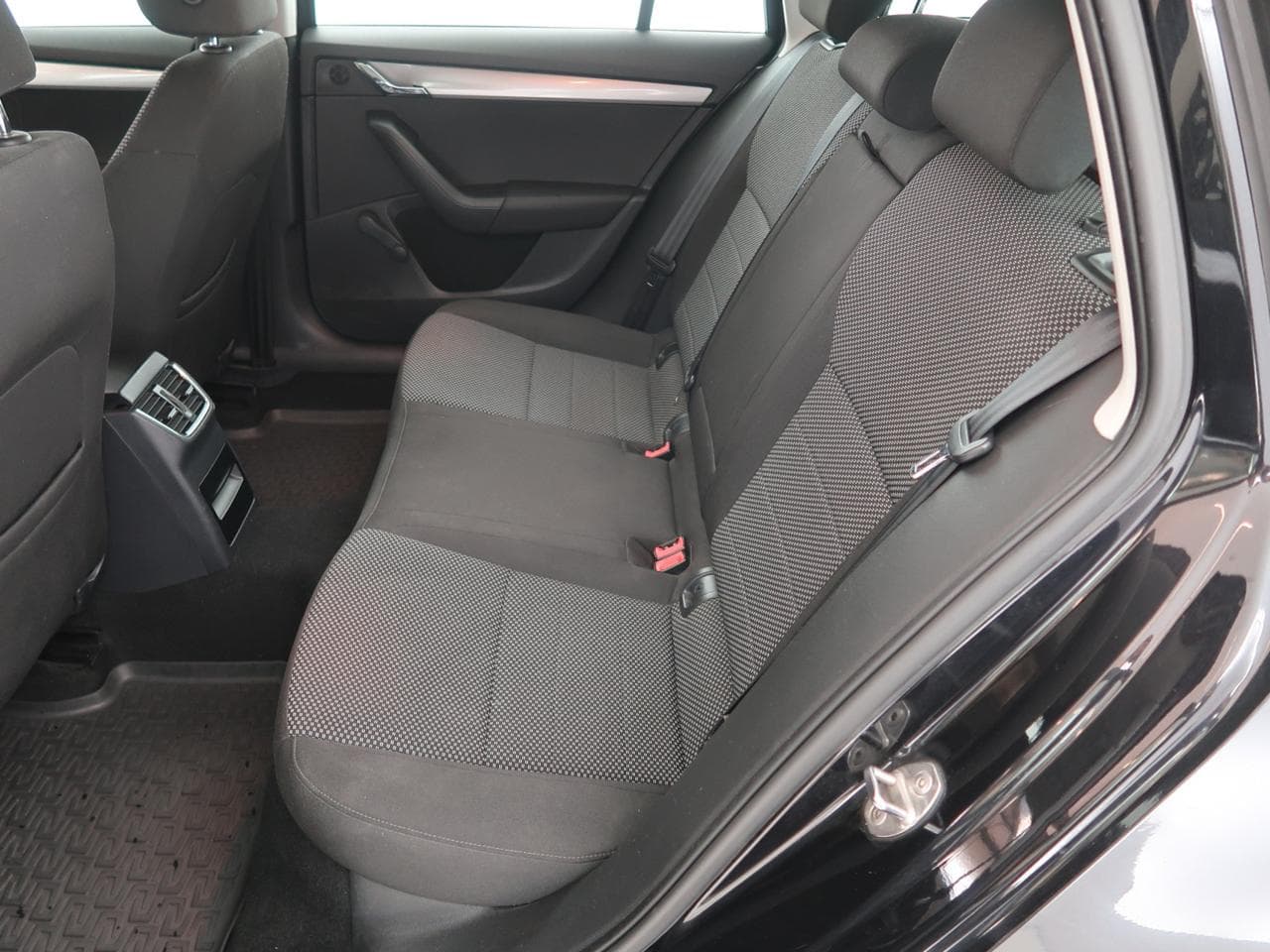 2014 Škoda OCTAVIA - 15