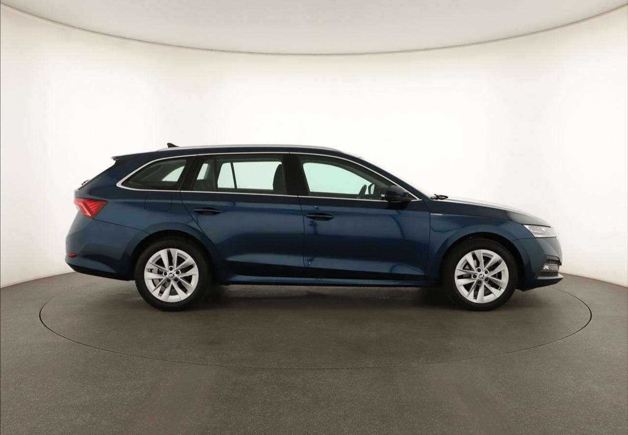 2022 Škoda OCTAVIA - 8