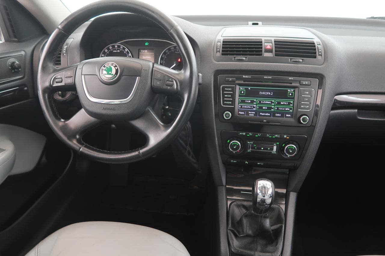 2011 Škoda OCTAVIA - 9