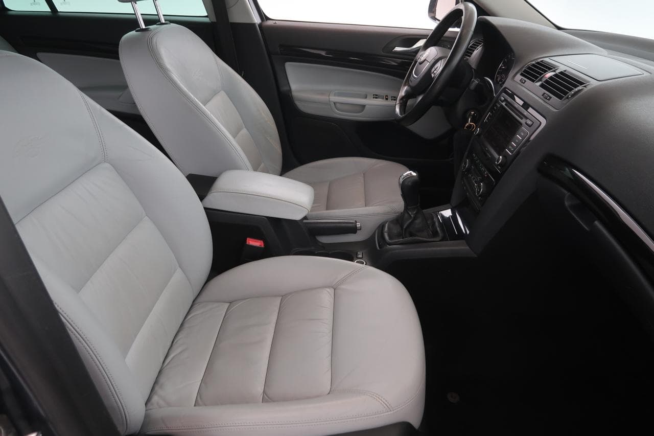 2011 Škoda OCTAVIA - 12