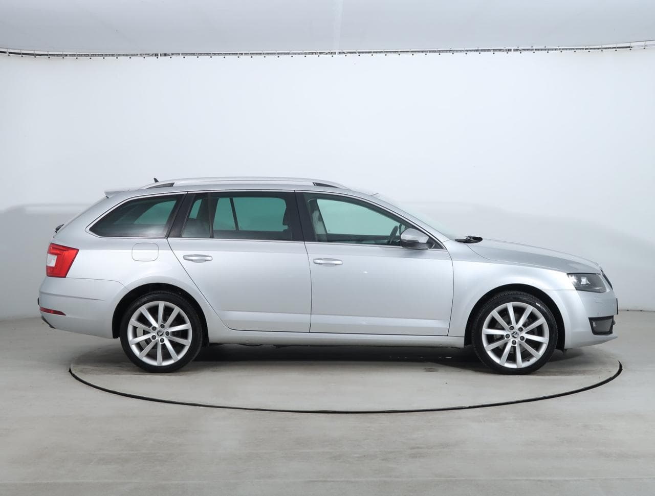 2015 Škoda OCTAVIA - 8
