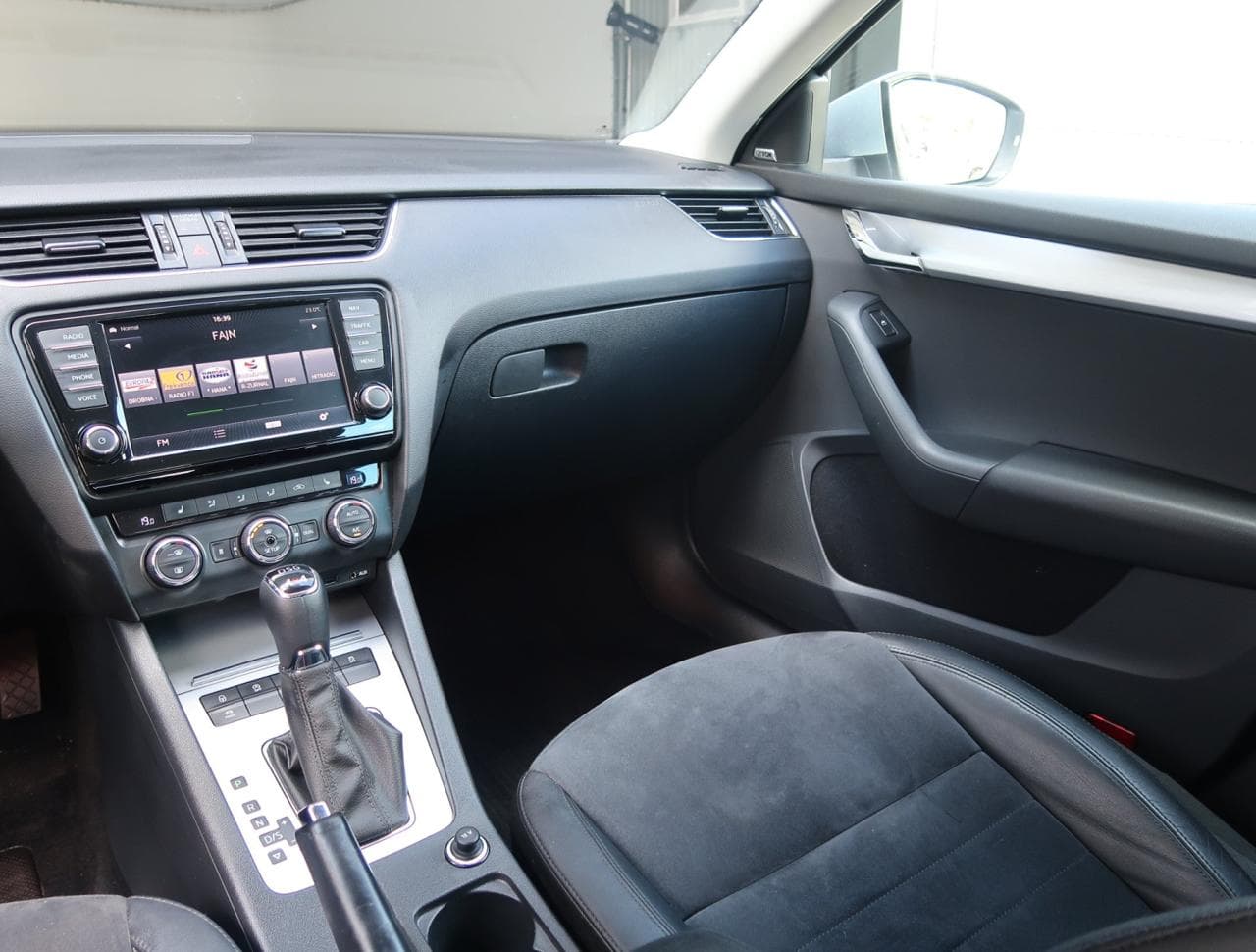 2015 Škoda OCTAVIA - 11