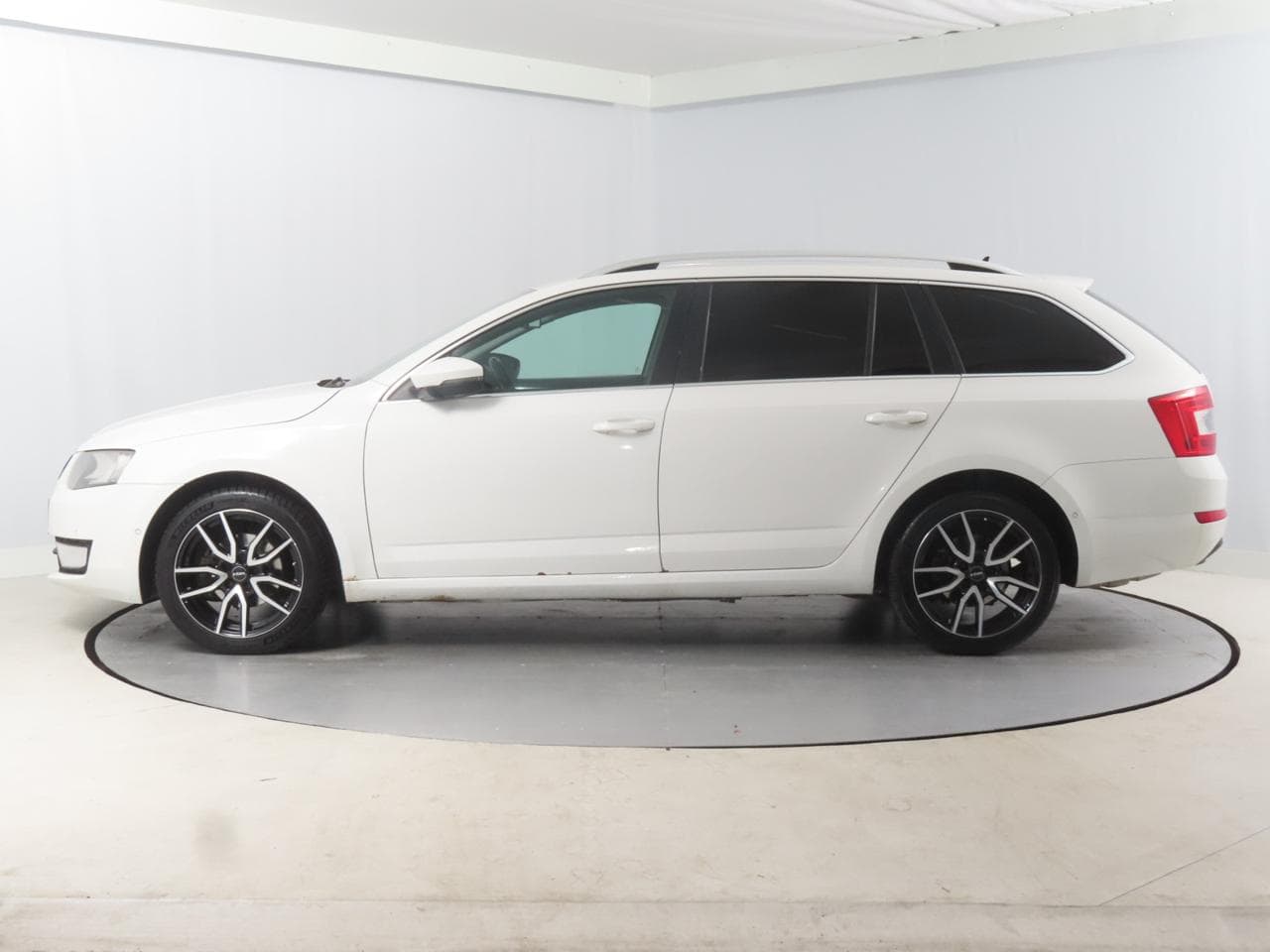 2014 Škoda OCTAVIA - 4