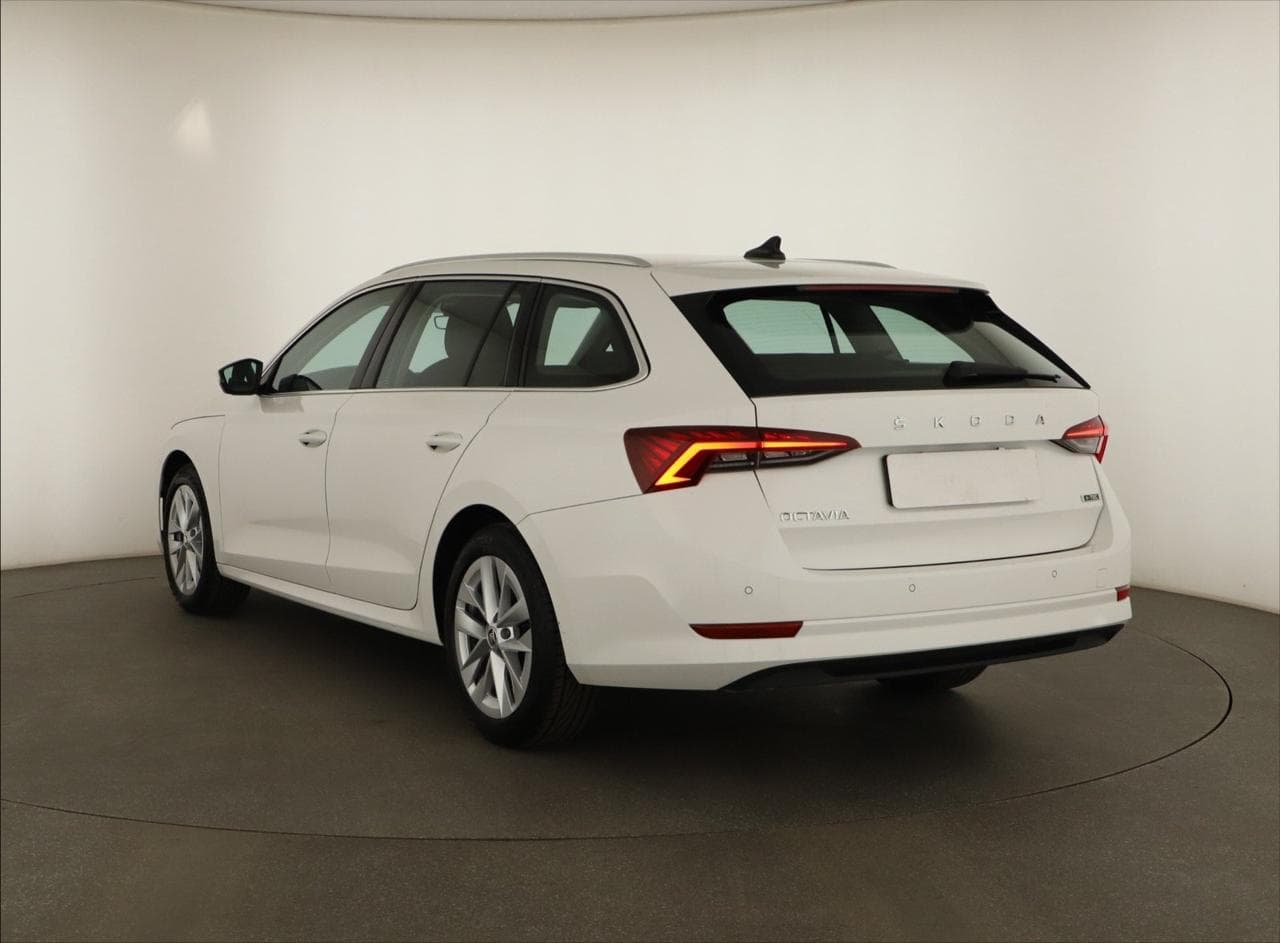 2023 Škoda OCTAVIA - 5