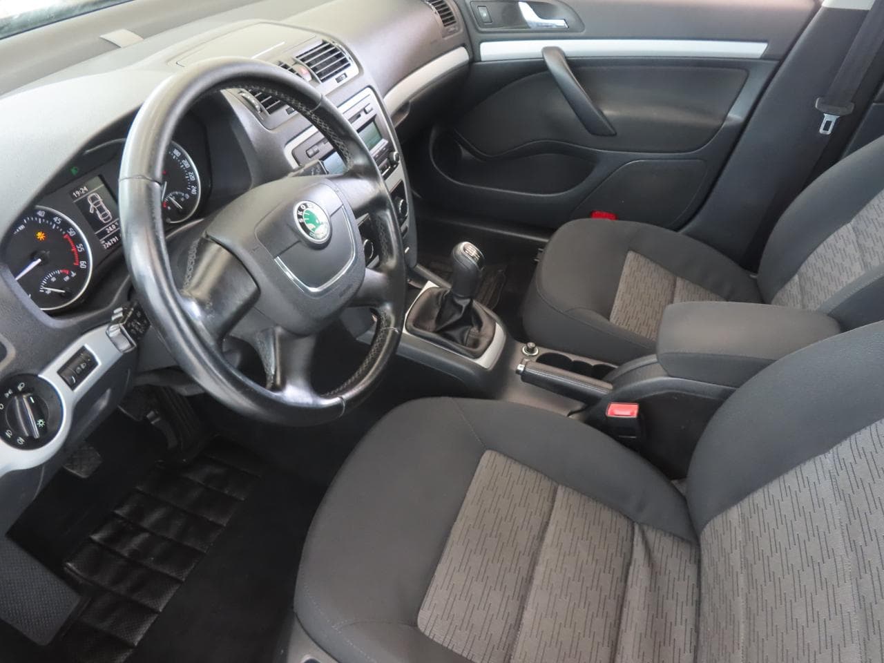 2011 Škoda OCTAVIA - 16