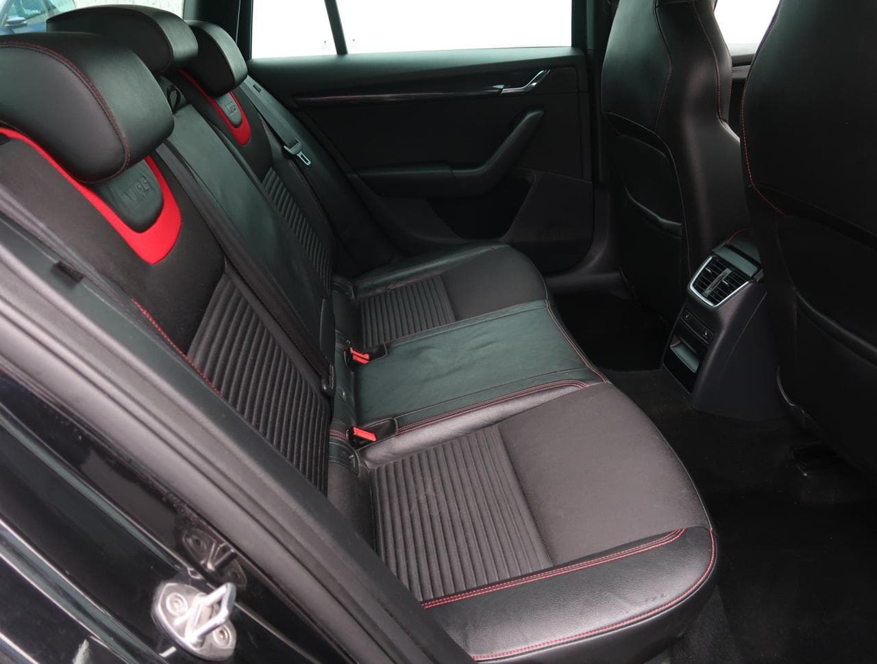 2015 Škoda OCTAVIA - 13