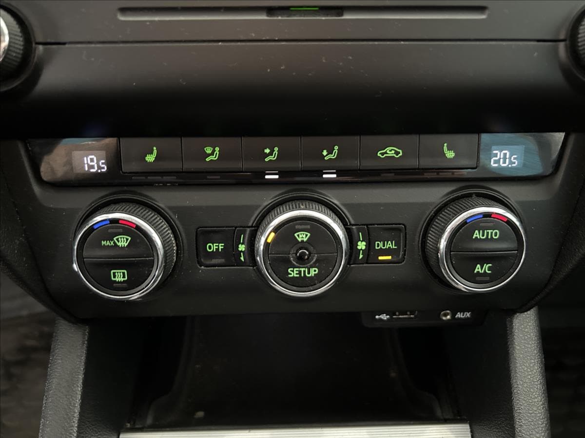 2015 Škoda OCTAVIA - 18