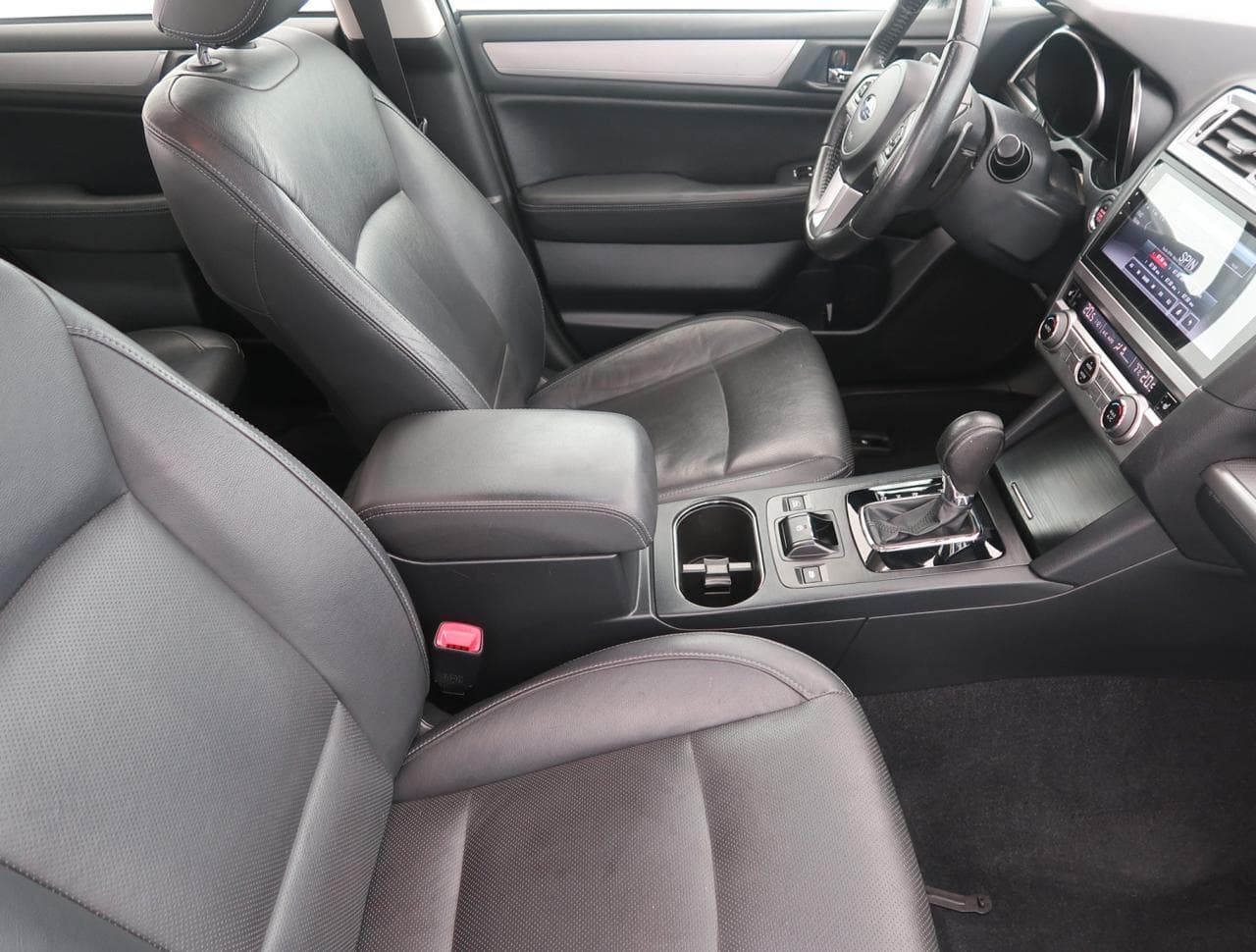 2016 Subaru OUTBACK - 12