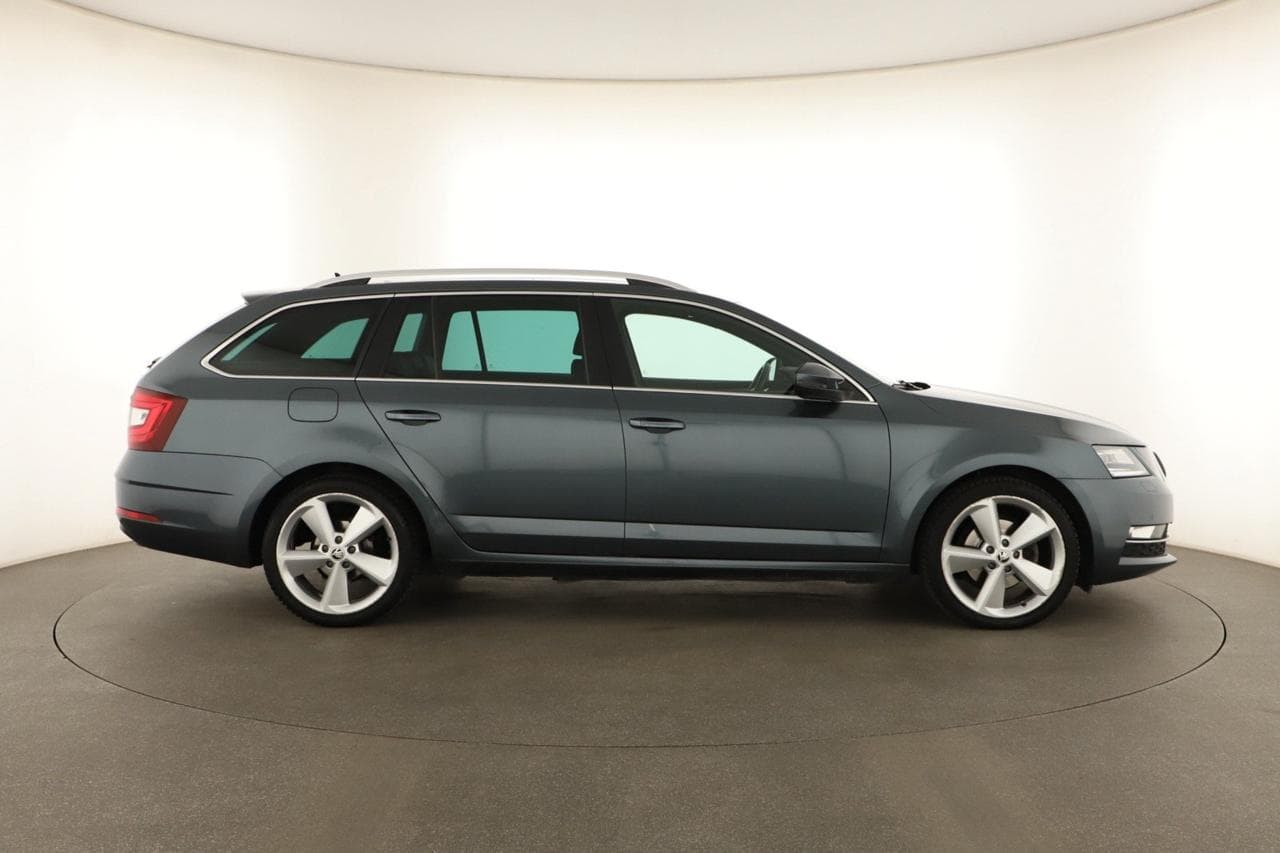 2019 Škoda OCTAVIA - 8