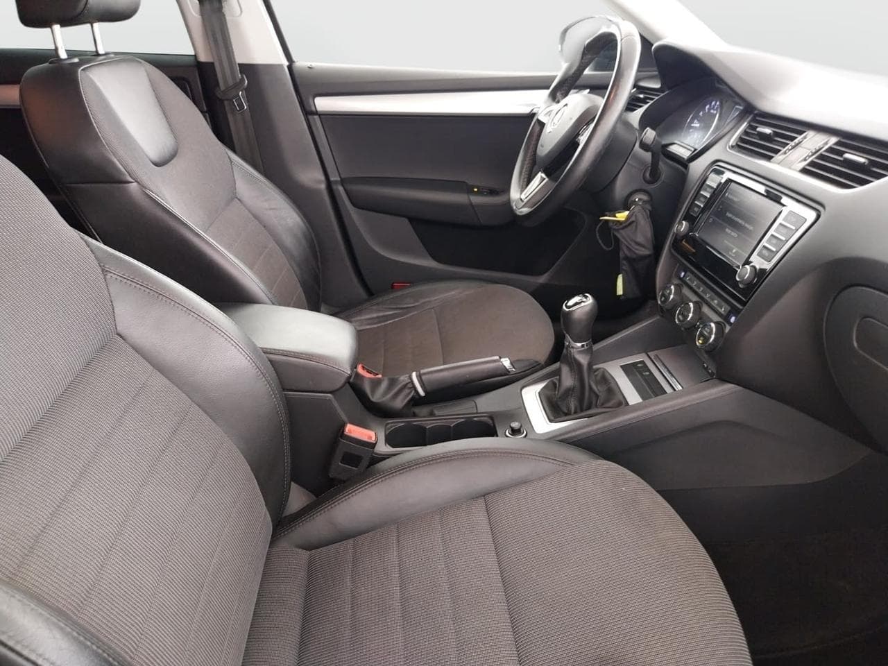 2015 Škoda OCTAVIA - 12