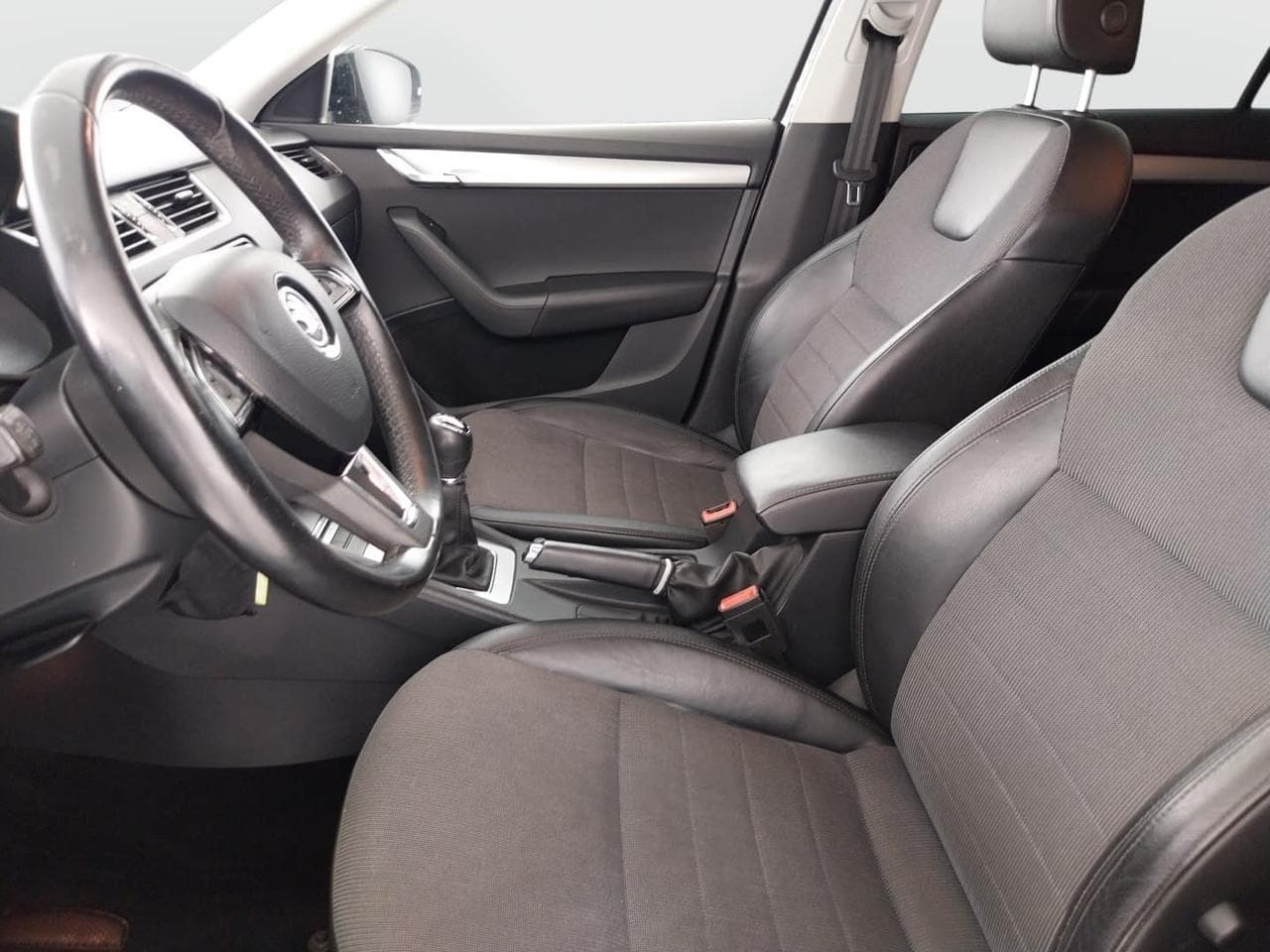 2015 Škoda OCTAVIA - 16