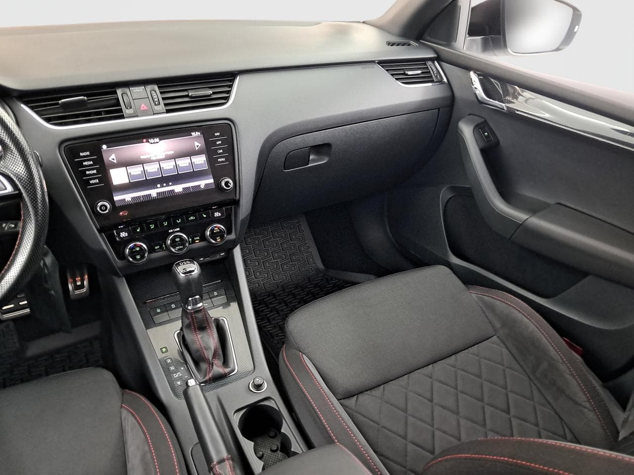 2017 Škoda OCTAVIA - 11