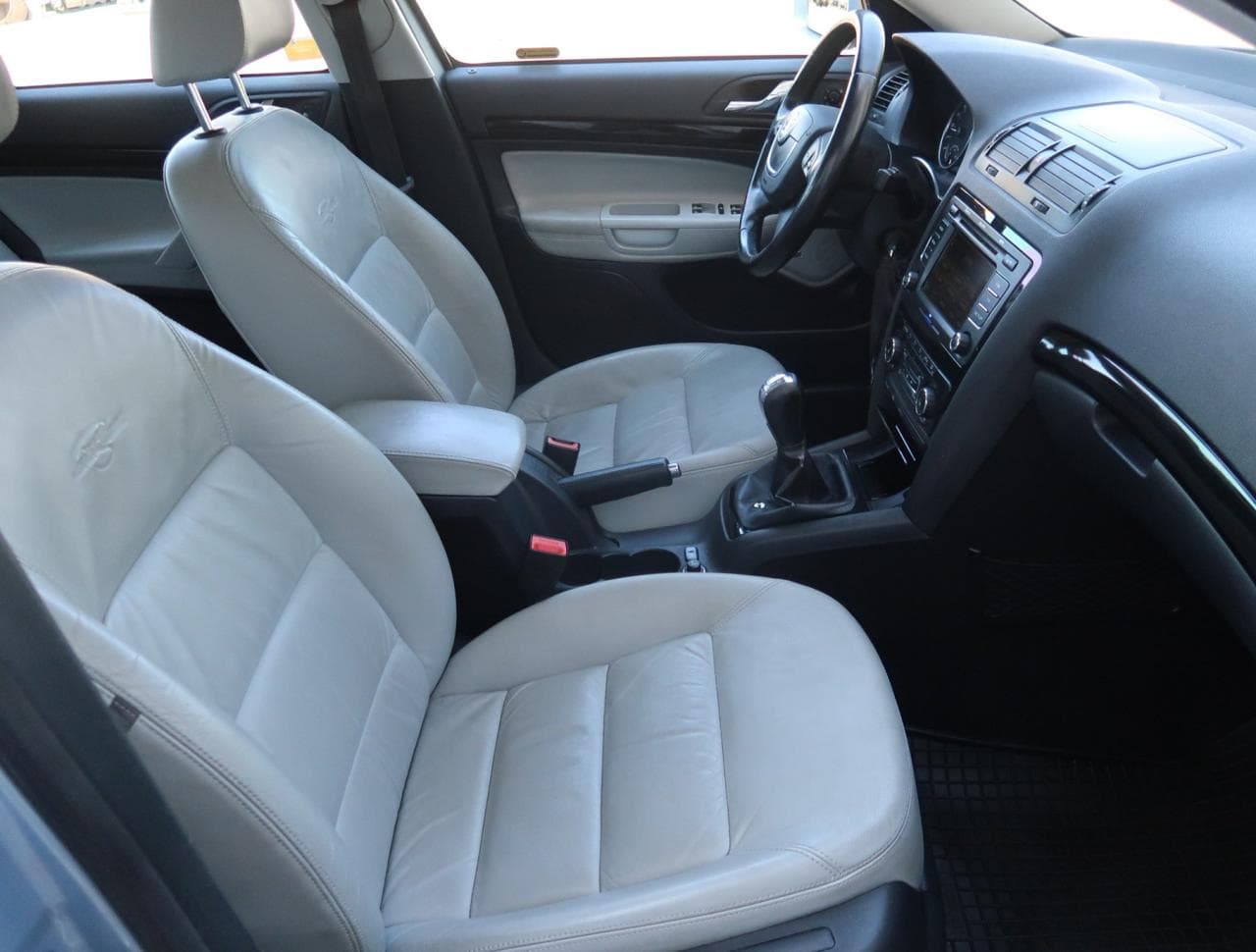 2009 Škoda OCTAVIA - 12