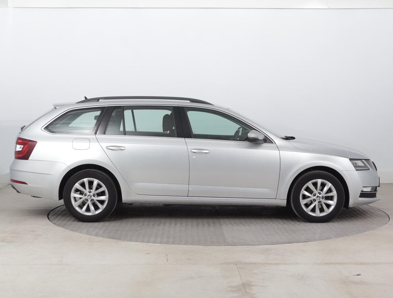 2018 Škoda OCTAVIA - 8