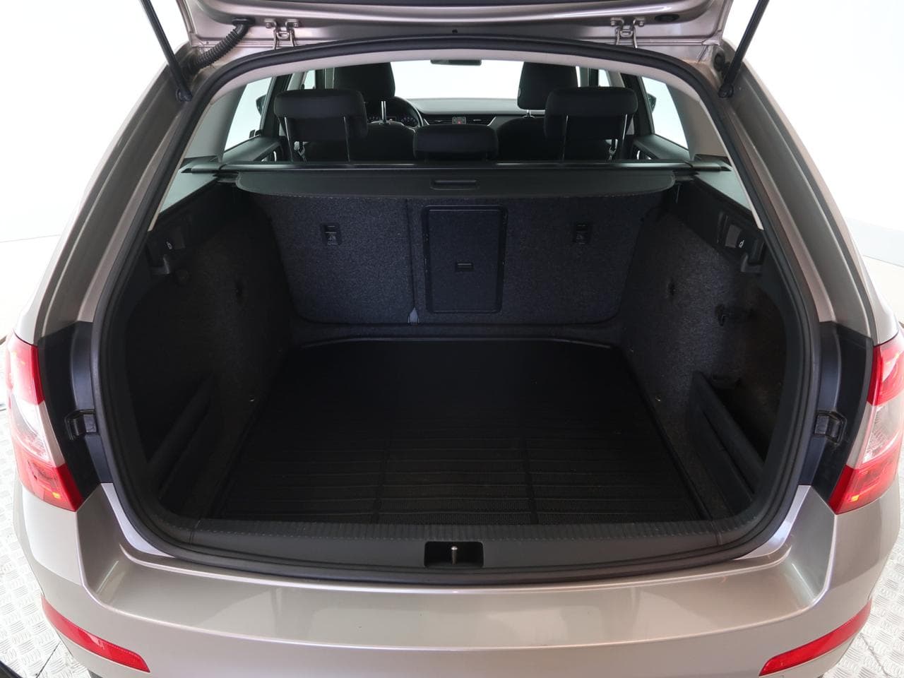 2017 Škoda OCTAVIA - 19