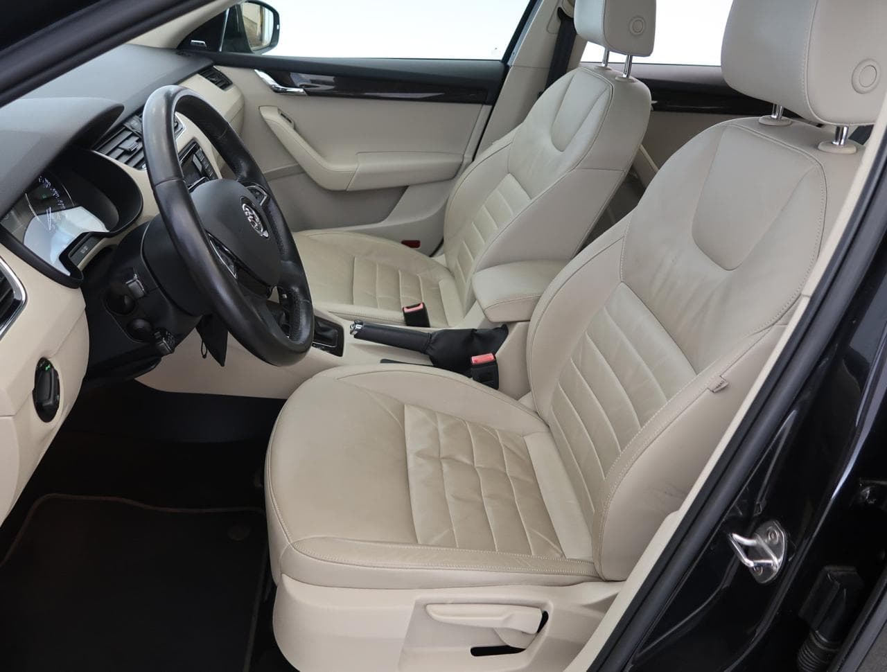 2014 Škoda OCTAVIA - 16