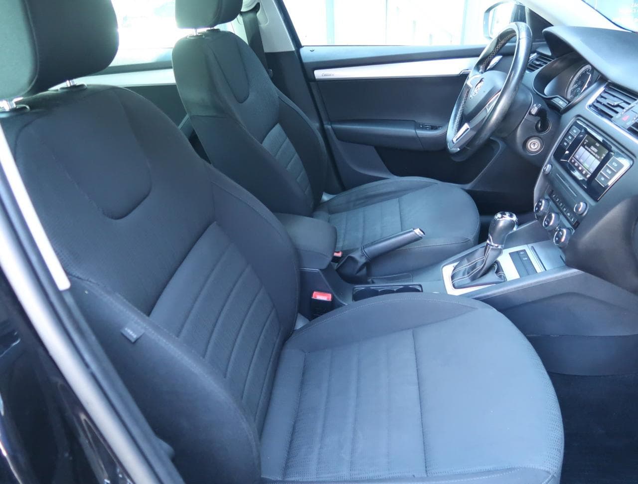 2015 Škoda OCTAVIA - 12