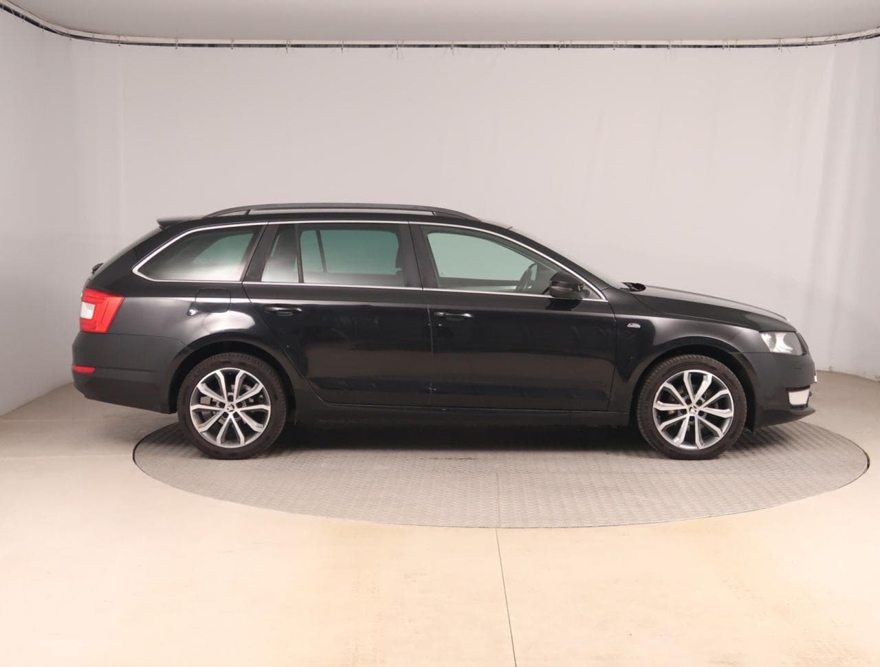 2015 Škoda OCTAVIA - 8