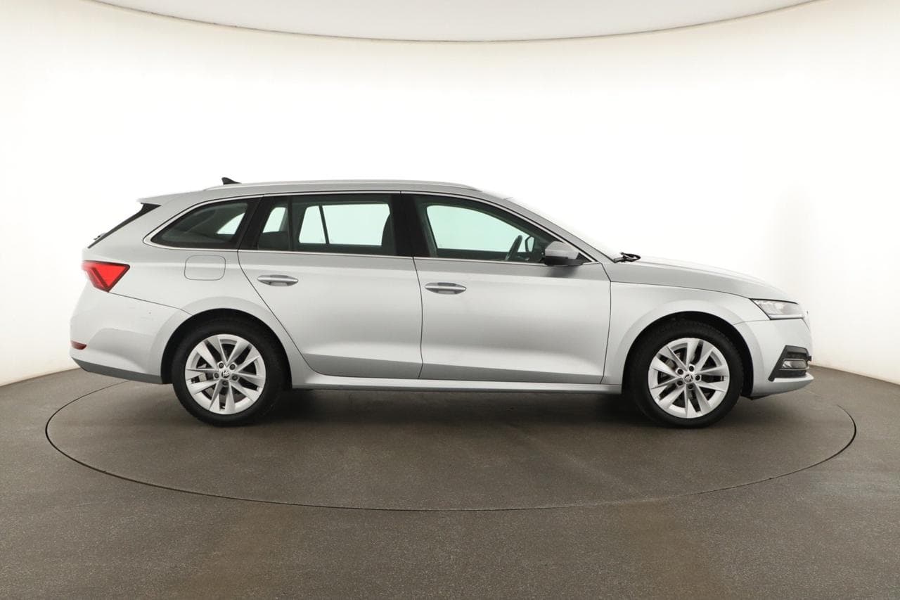 2020 Škoda OCTAVIA - 8