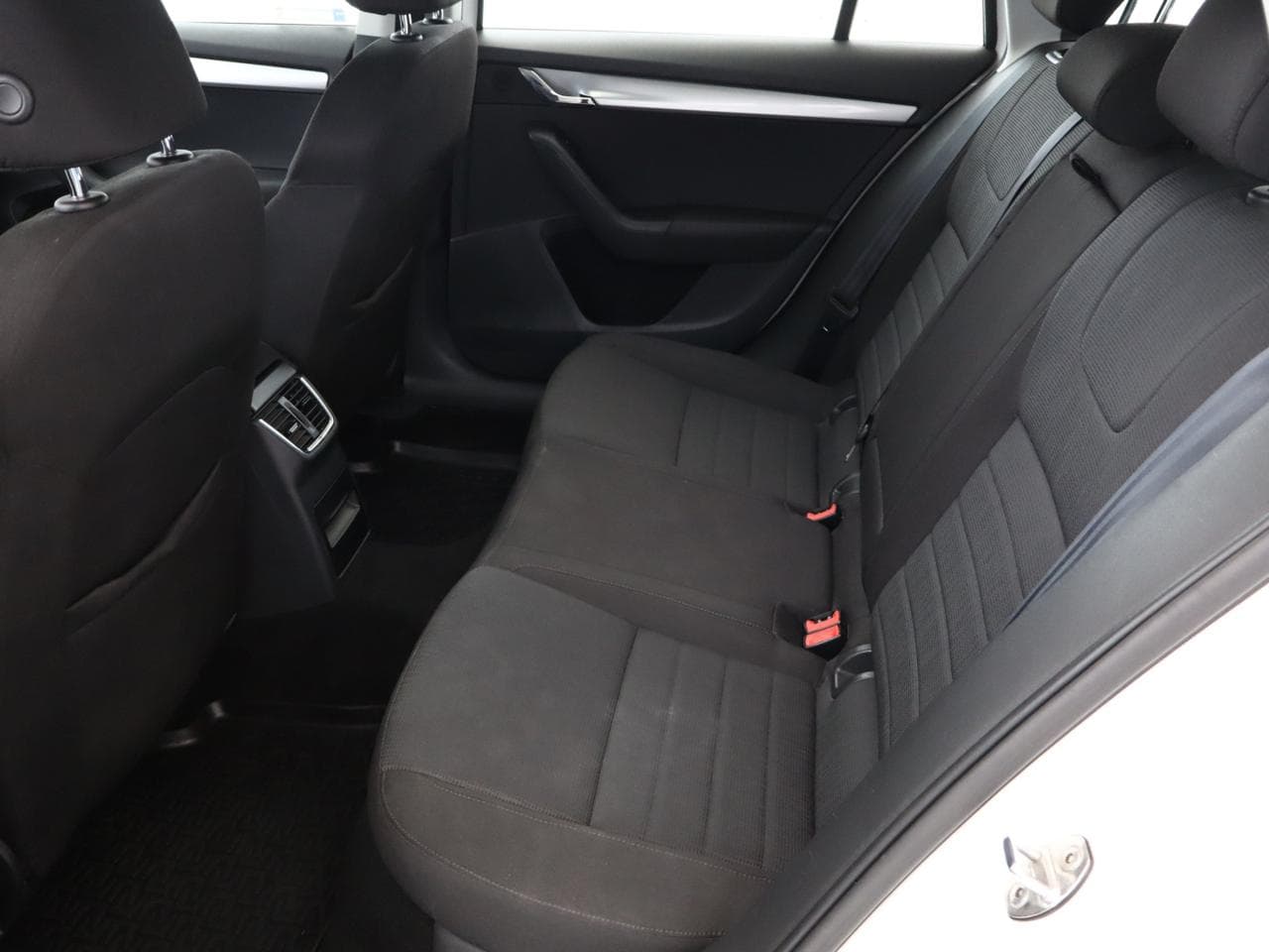 2014 Škoda OCTAVIA - 12