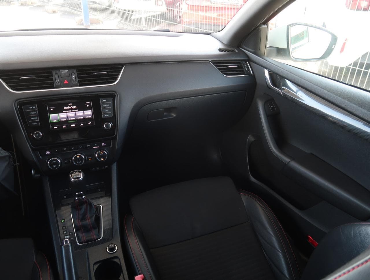 2014 Škoda OCTAVIA - 11