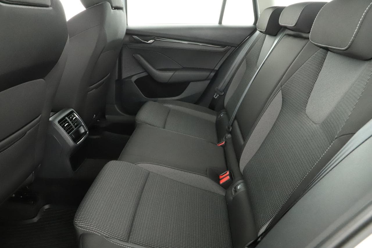 2023 Škoda OCTAVIA - 12