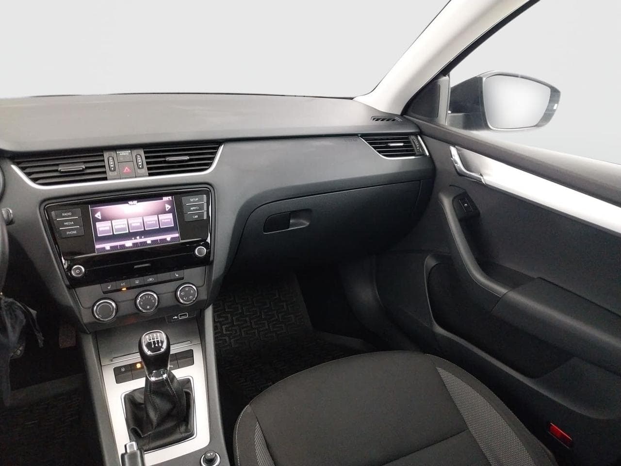 2018 Škoda OCTAVIA - 11