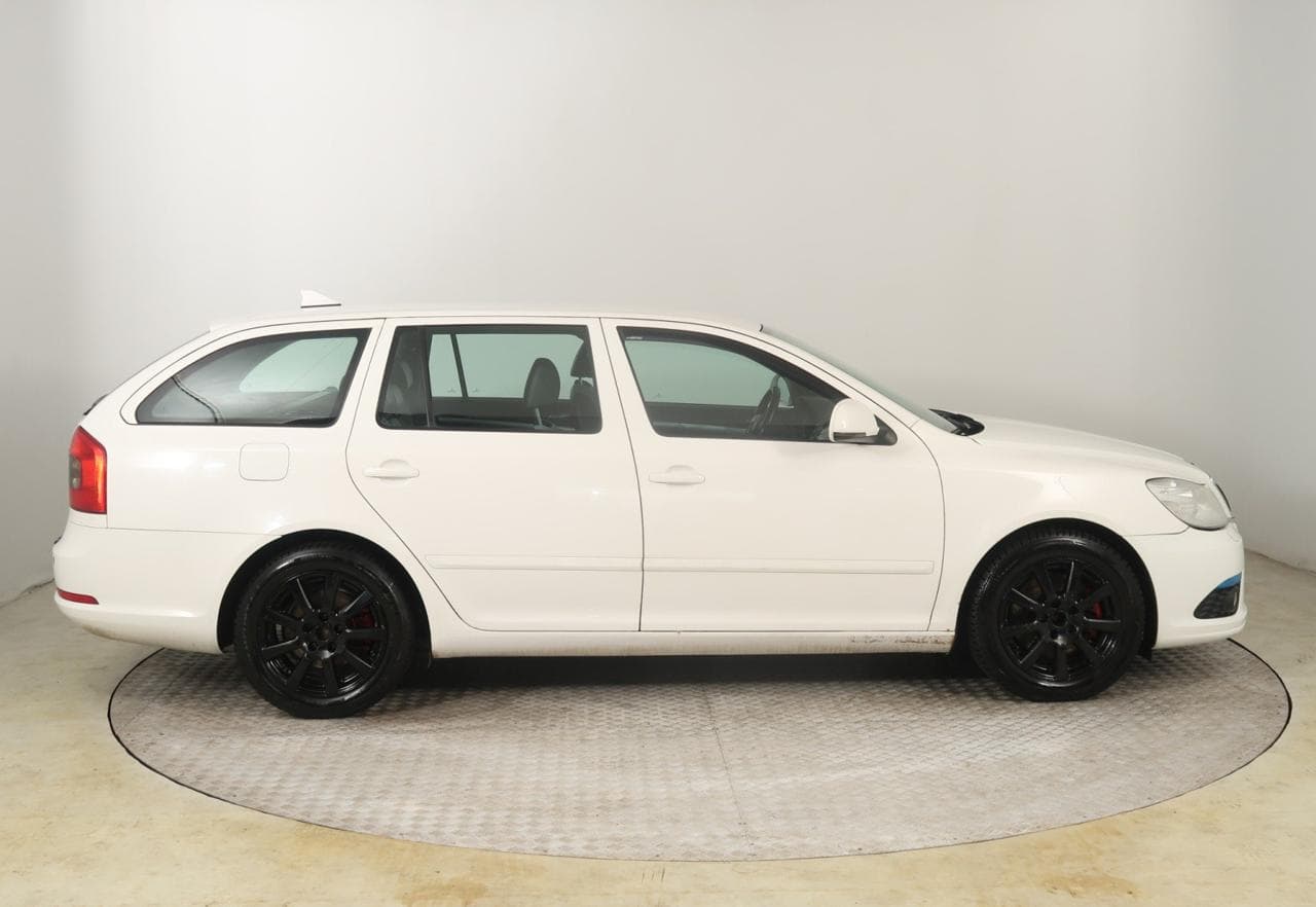 2010 Škoda OCTAVIA - 8