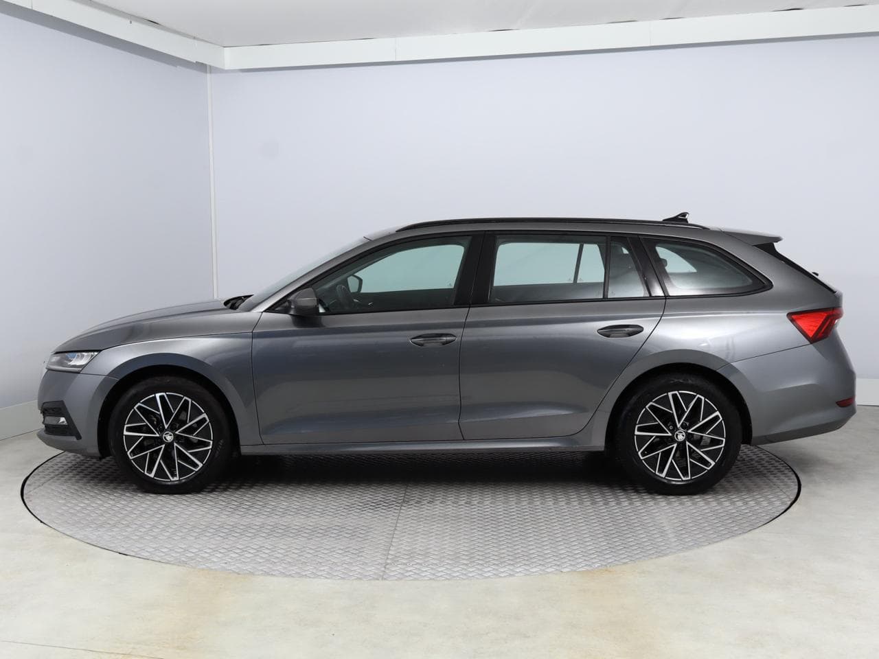 2023 Škoda OCTAVIA - 4