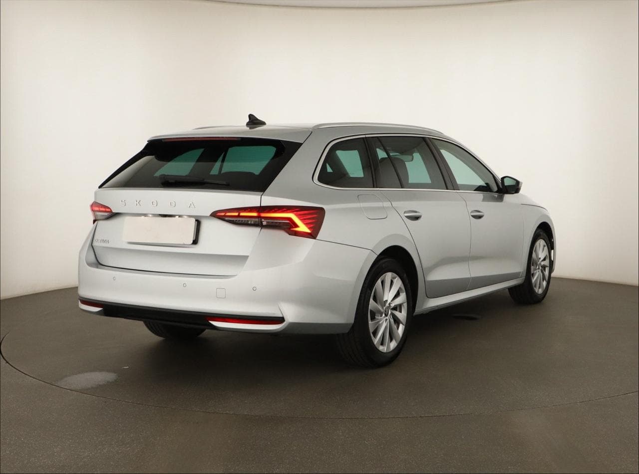 2025 Škoda OCTAVIA - 7