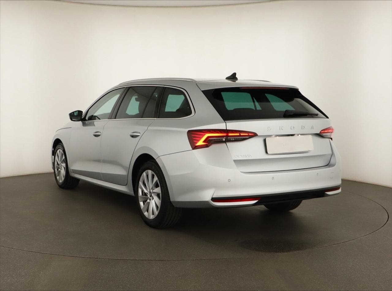 2025 Škoda OCTAVIA - 5