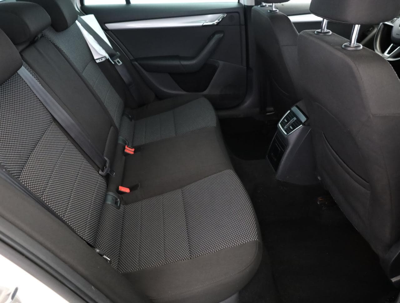 2014 Škoda OCTAVIA - 11