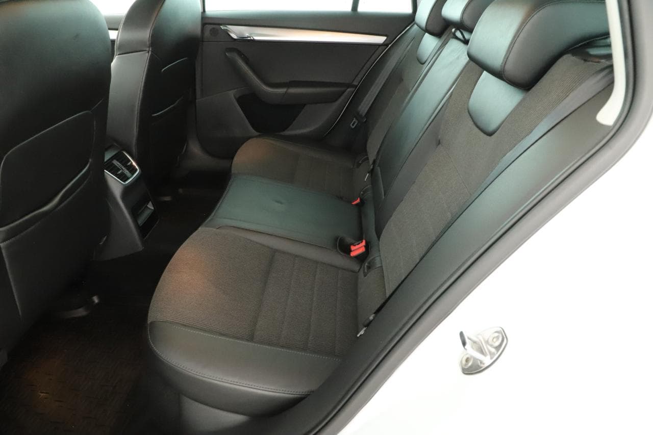 2014 Škoda OCTAVIA - 10