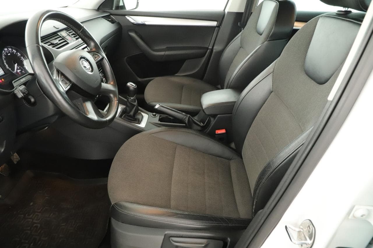 2014 Škoda OCTAVIA - 11