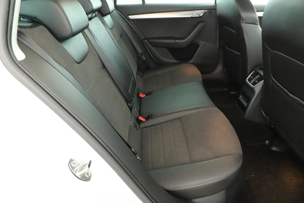 2014 Škoda OCTAVIA - 9