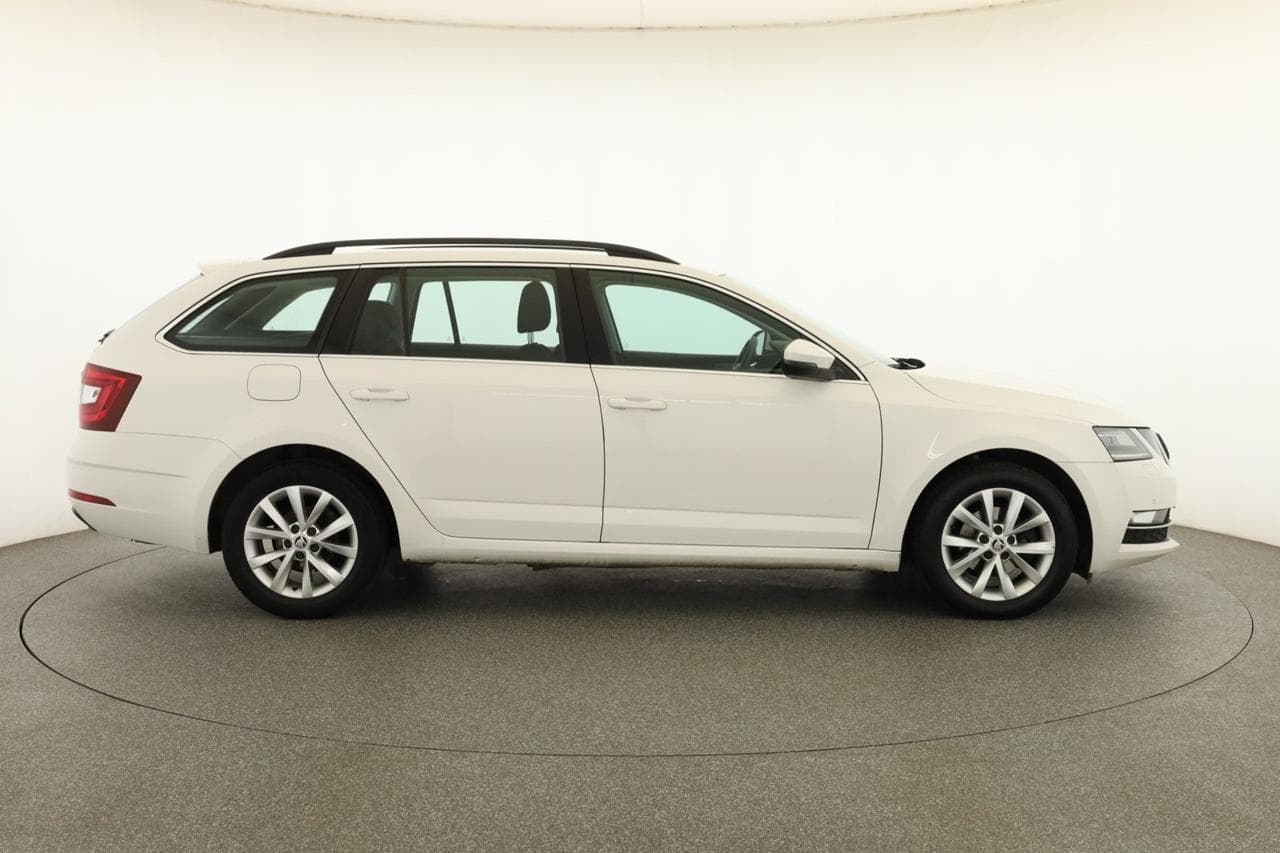 2018 Škoda OCTAVIA - 8