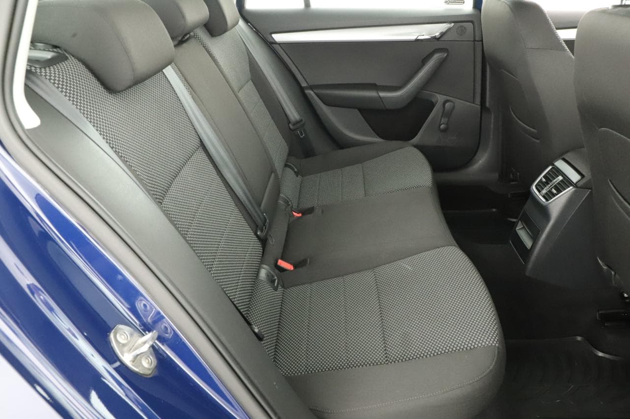 2014 Škoda OCTAVIA - 11